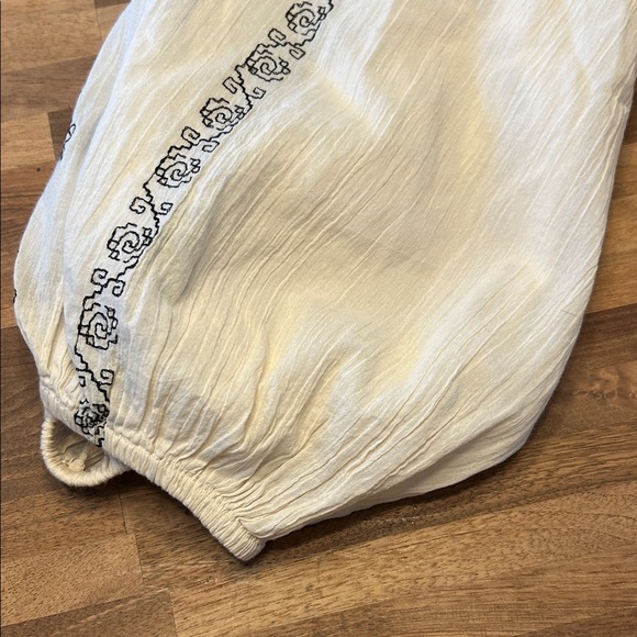 Zara Embroidered Peasant Women's Top - Picture 6 of 6